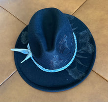 Load image into Gallery viewer, Black Vegan Felt Fedora with Climbing Flowers